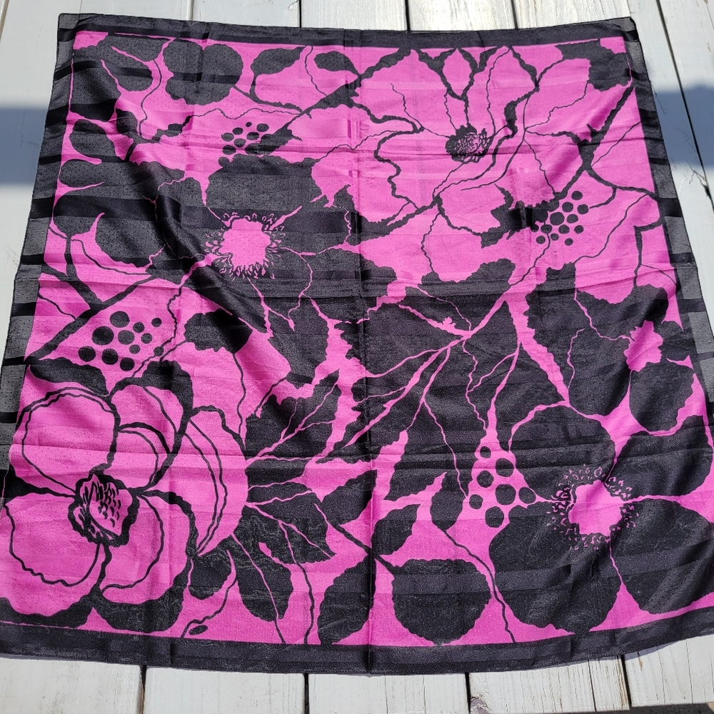 Tres-Elle Floral Pink & Black Scarf ~ Made in Italy ~ Abstract ~ Pretty! 30"x30"